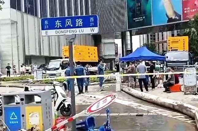 九游网页版·官方端入口-九游(中国)排涝突击队在排涝现场